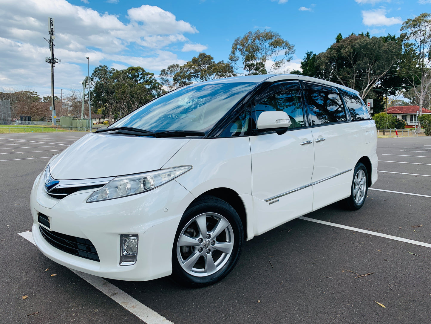 2009 Toyota Estima Hybrid E-Four - G Edition