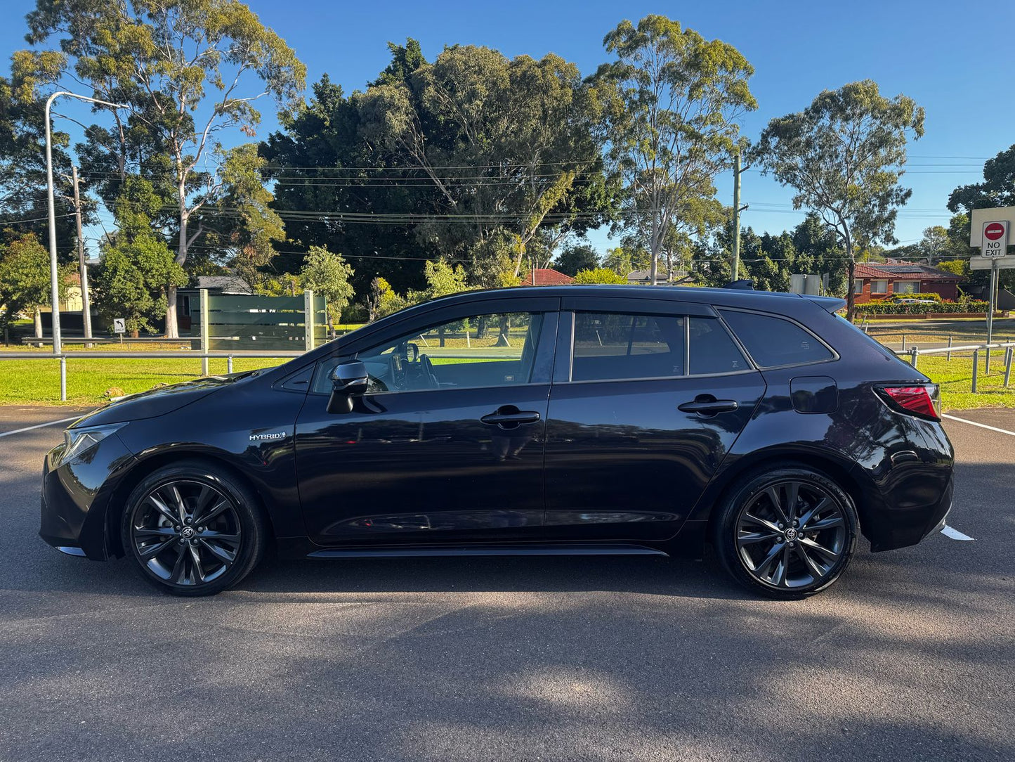 2019 Toyota Corolla Touring Wagon Hybrid