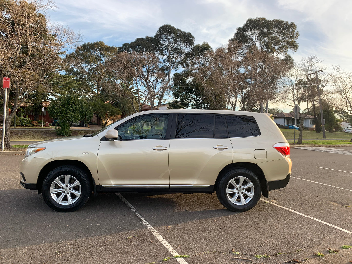 Toyota Kluger KX-R Auto 2WD
