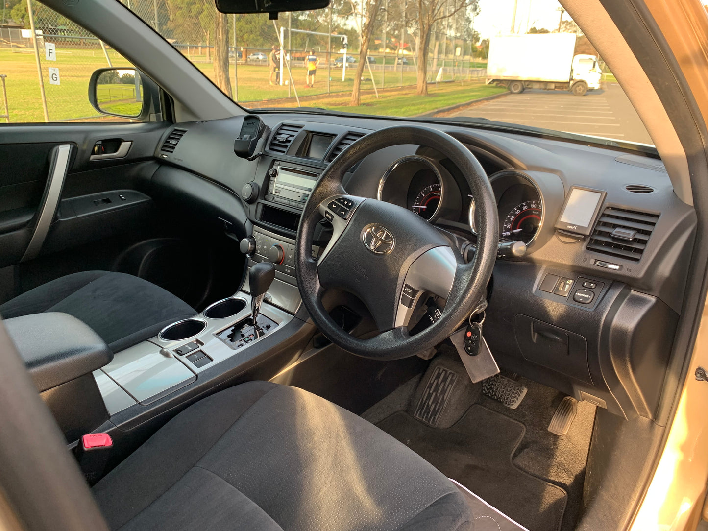 Toyota Kluger KX-R Auto 2WD