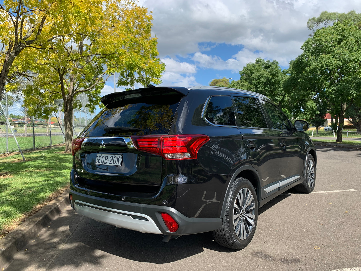 Mitsubishi Outlander LS - MY19