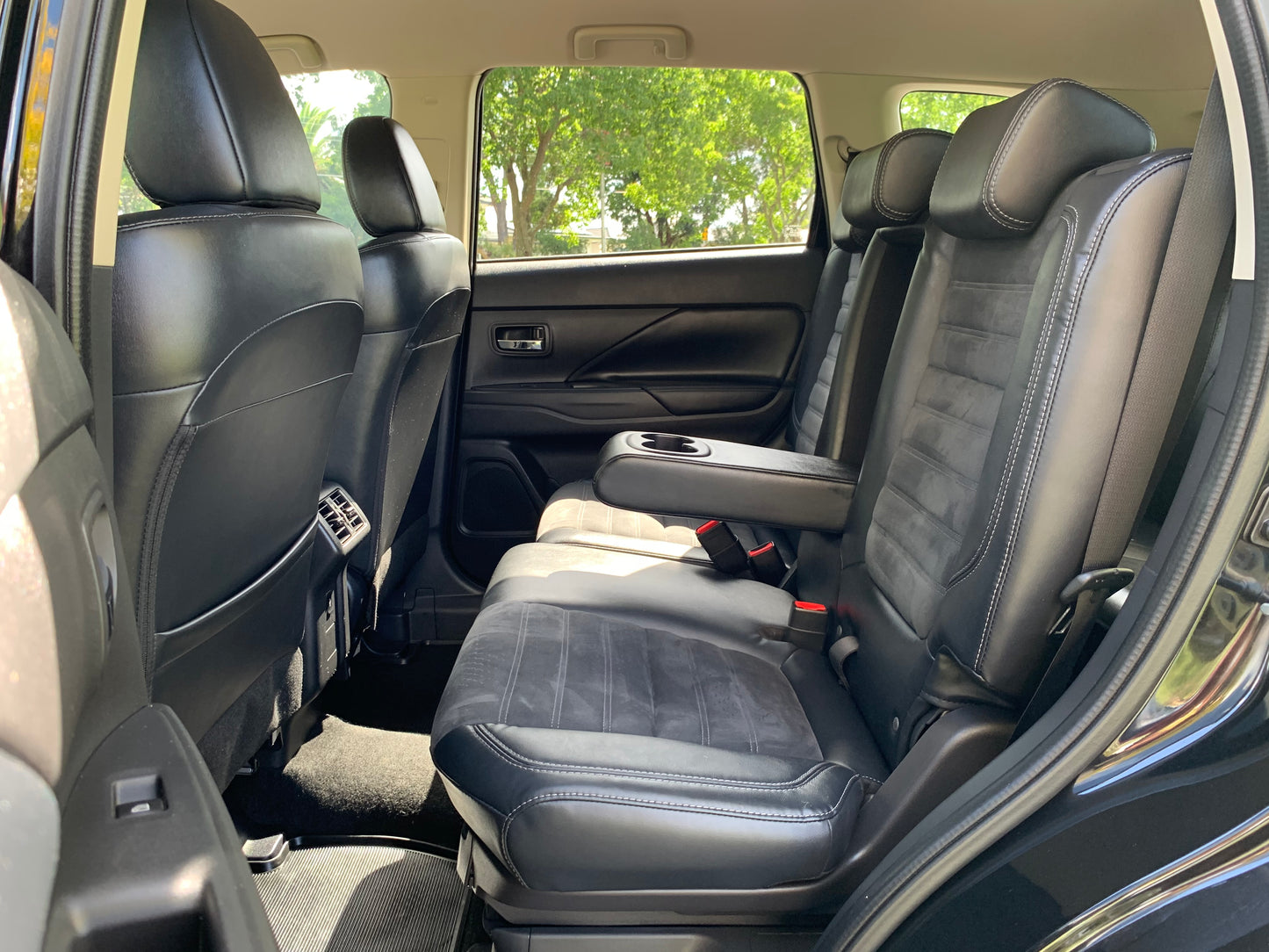 Mitsubishi Outlander LS - MY19