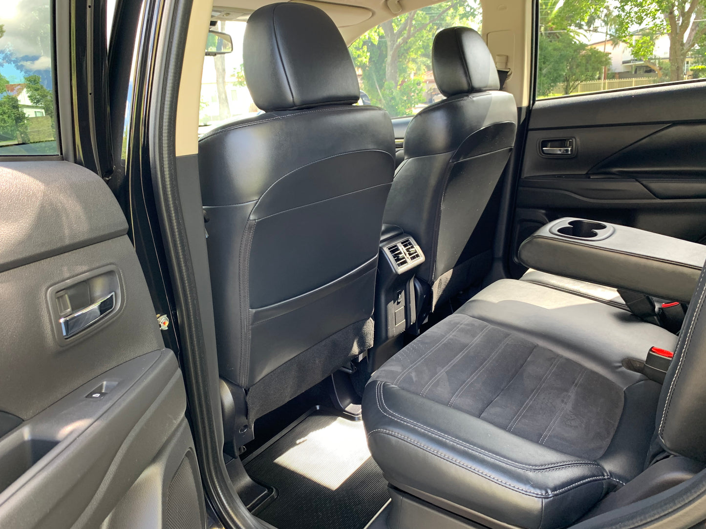 Mitsubishi Outlander LS - MY19