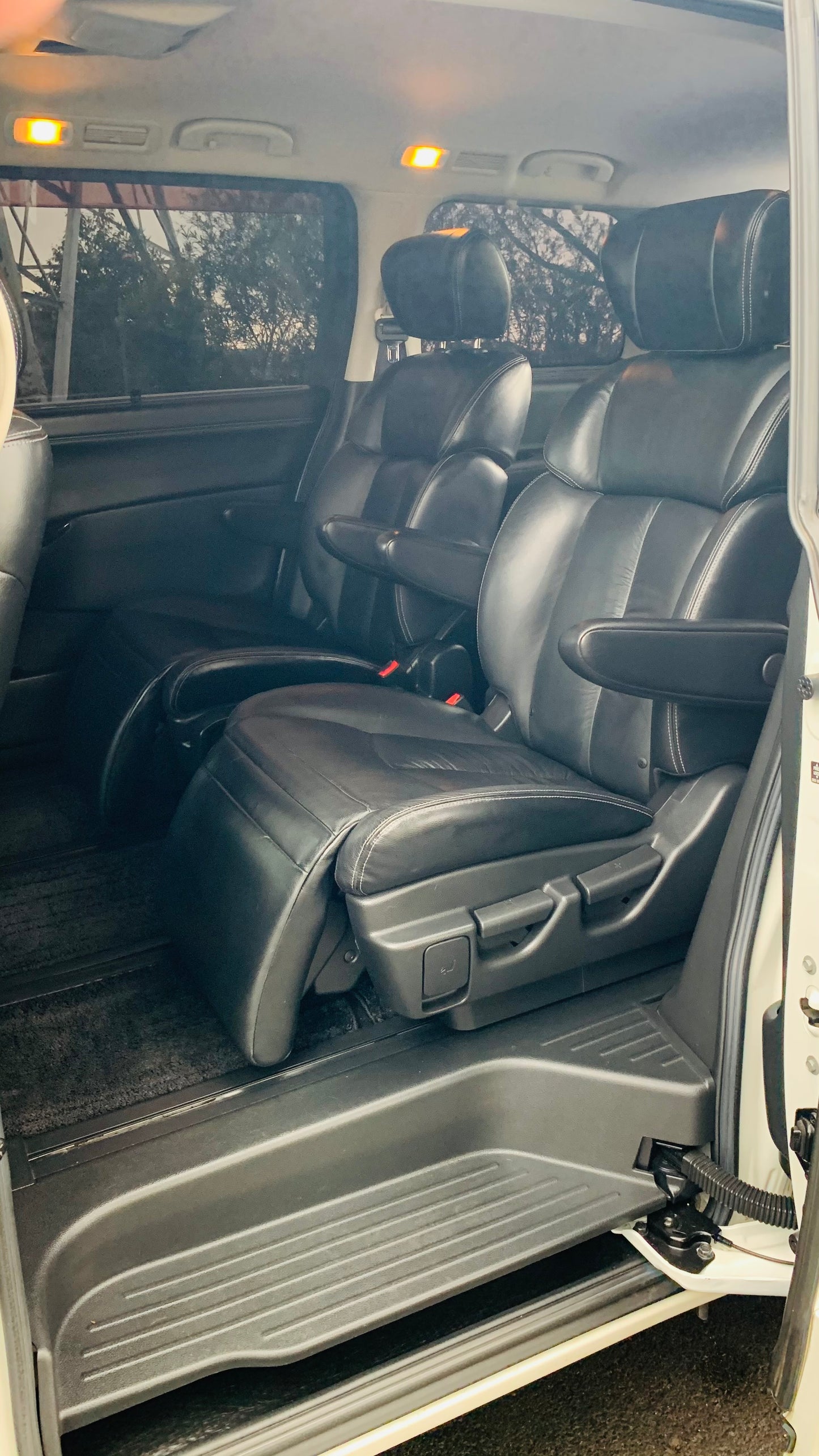 Nissan Elgrand Rider Edition E52