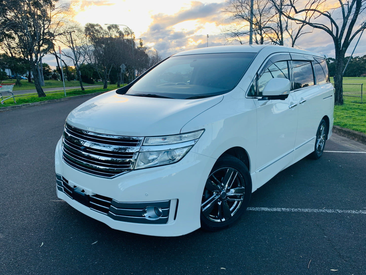 Nissan Elgrand Rider Edition E52