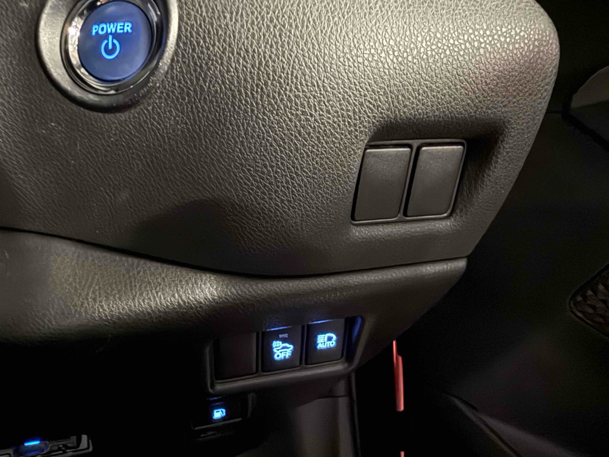 2018 Toyota C-HR G LED Edition – Wine
