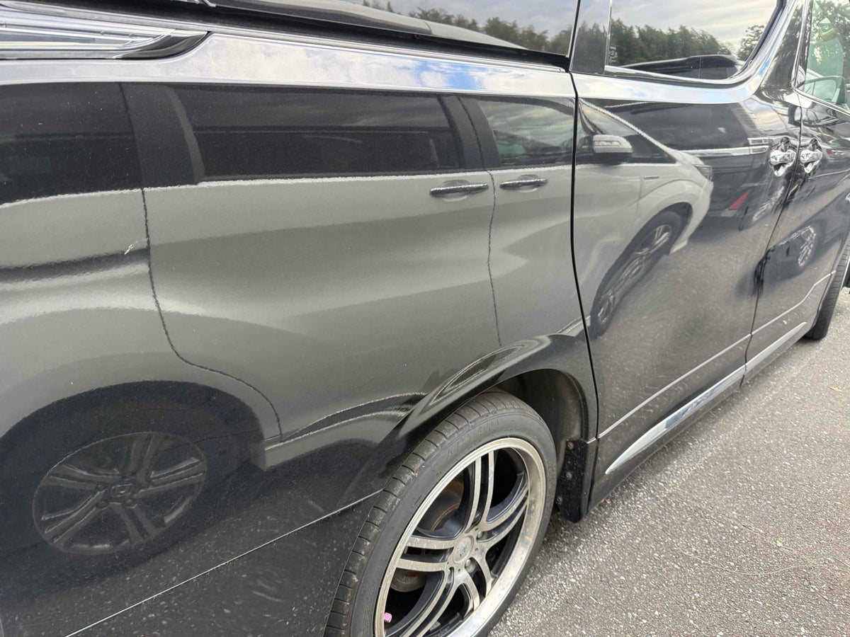 2017 Toyota Vellfire 2.5x – Black