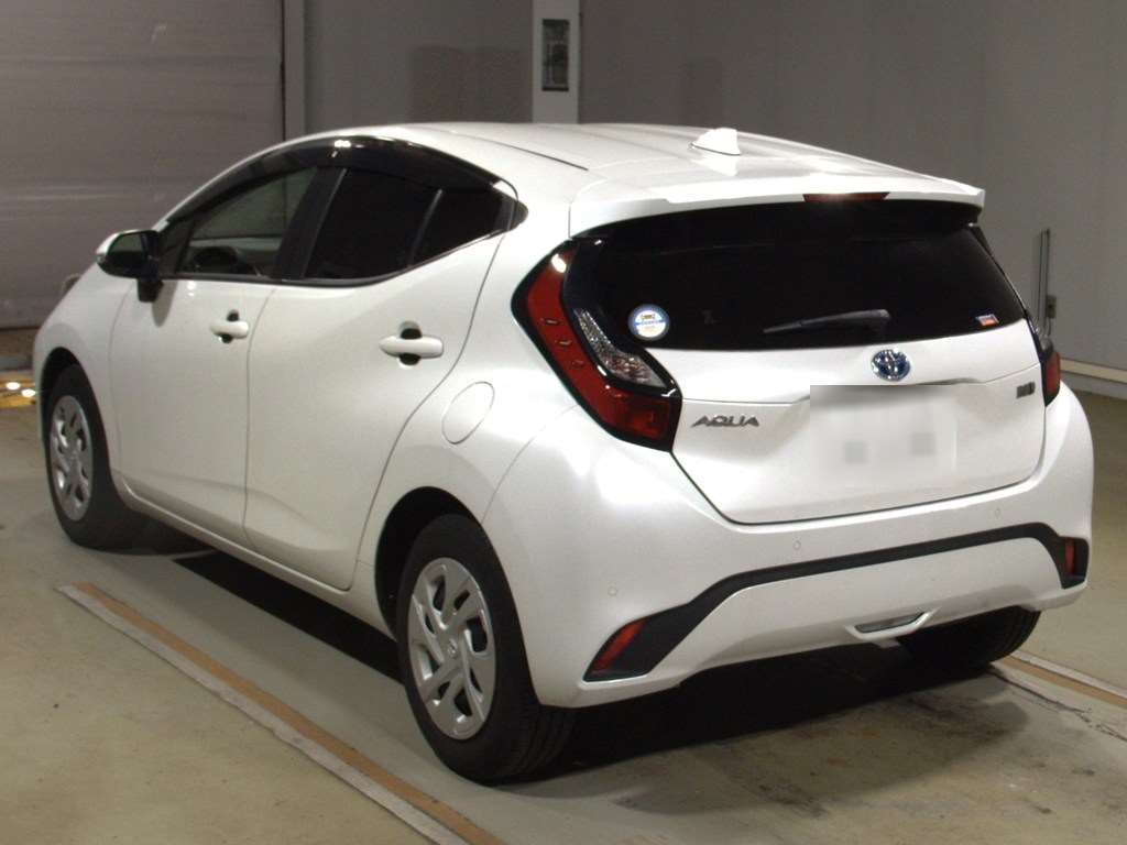 2021 Toyota Aqua X