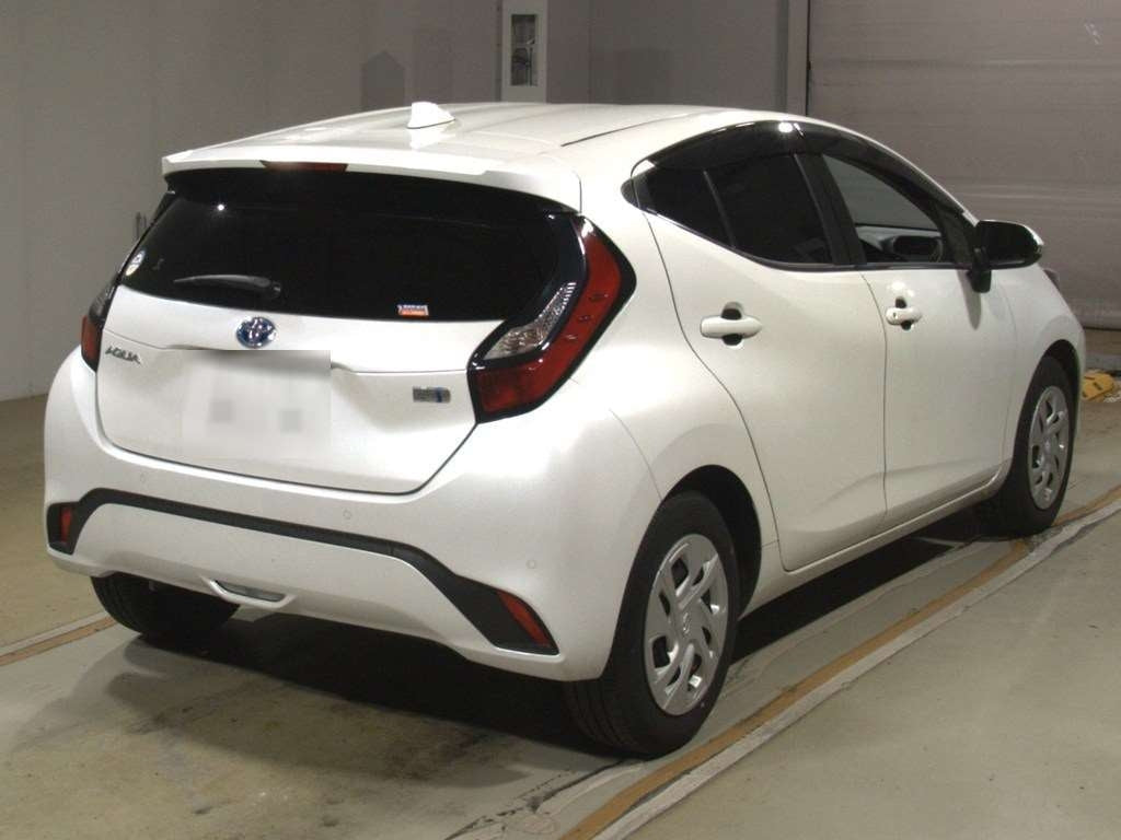 2021 Toyota Aqua X