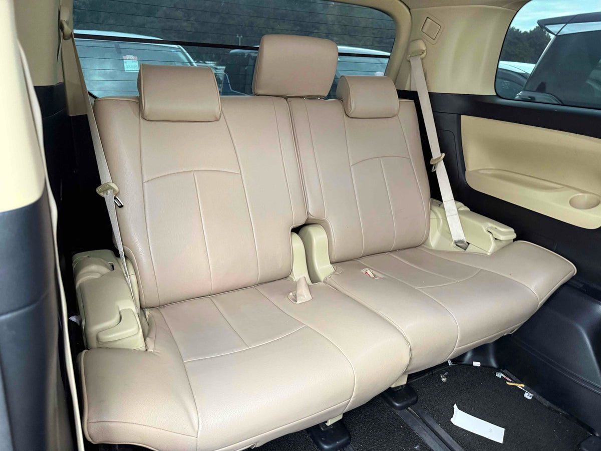2017 Toyota Vellfire 2.5x – Black