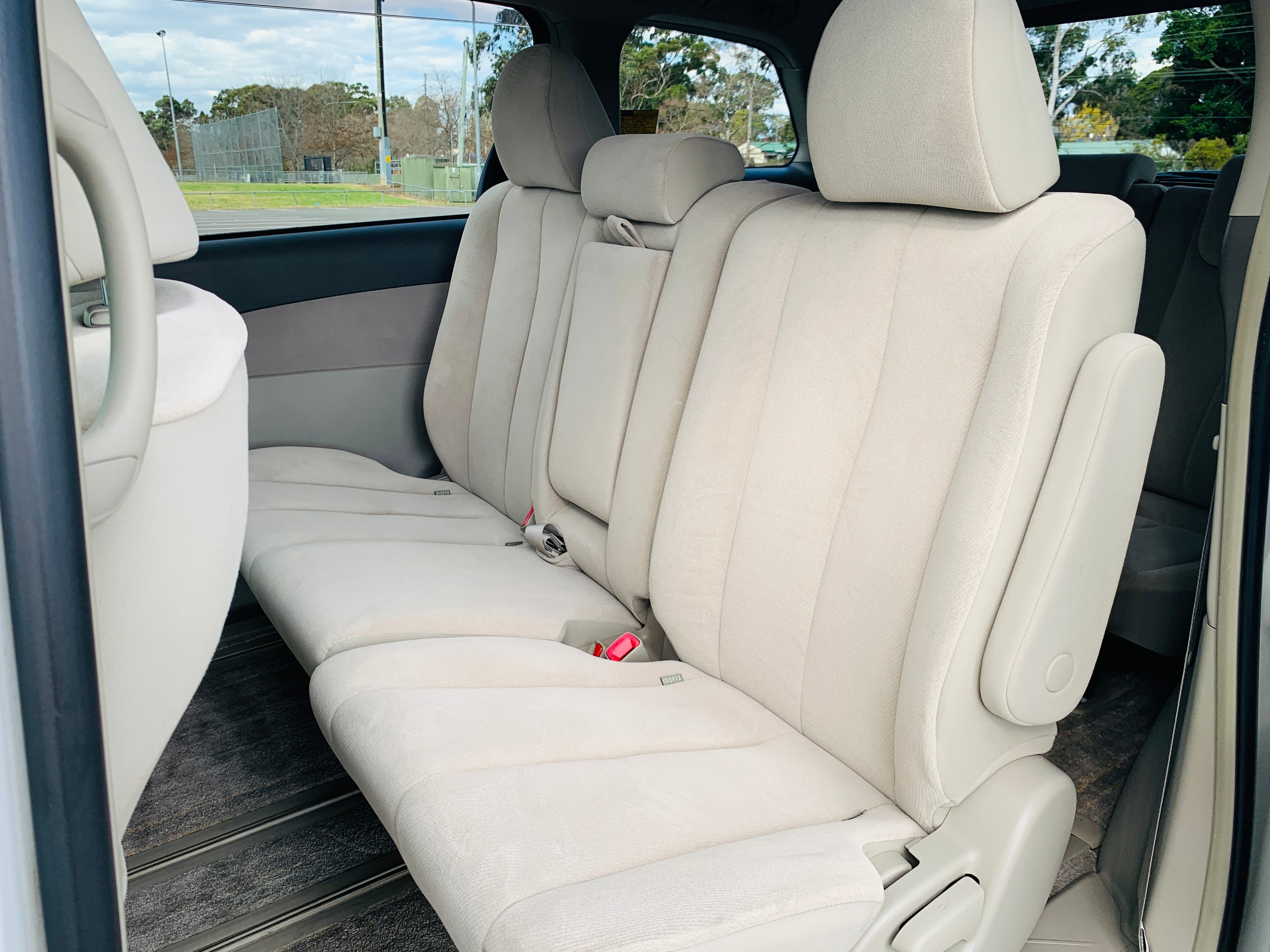 Estima isofix clearance