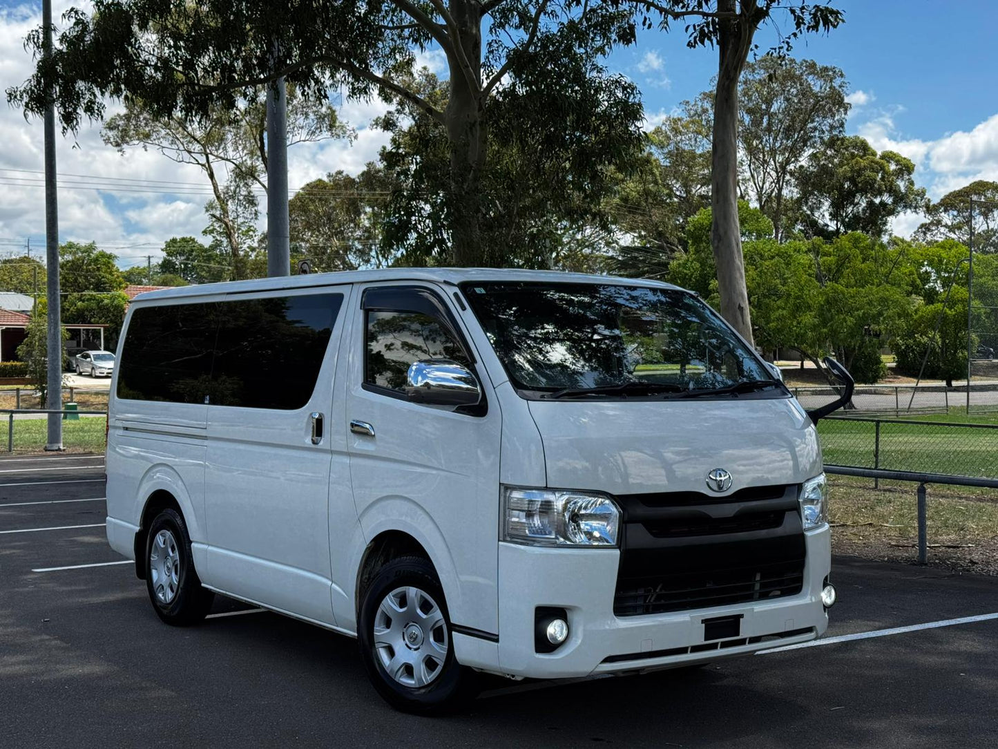 2016 Toyota Hiace GL Pack