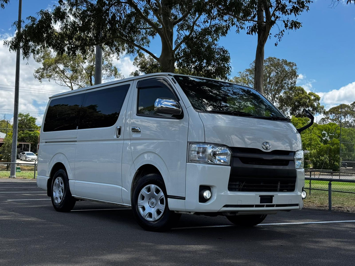 2016 Toyota Hiace GL Pack