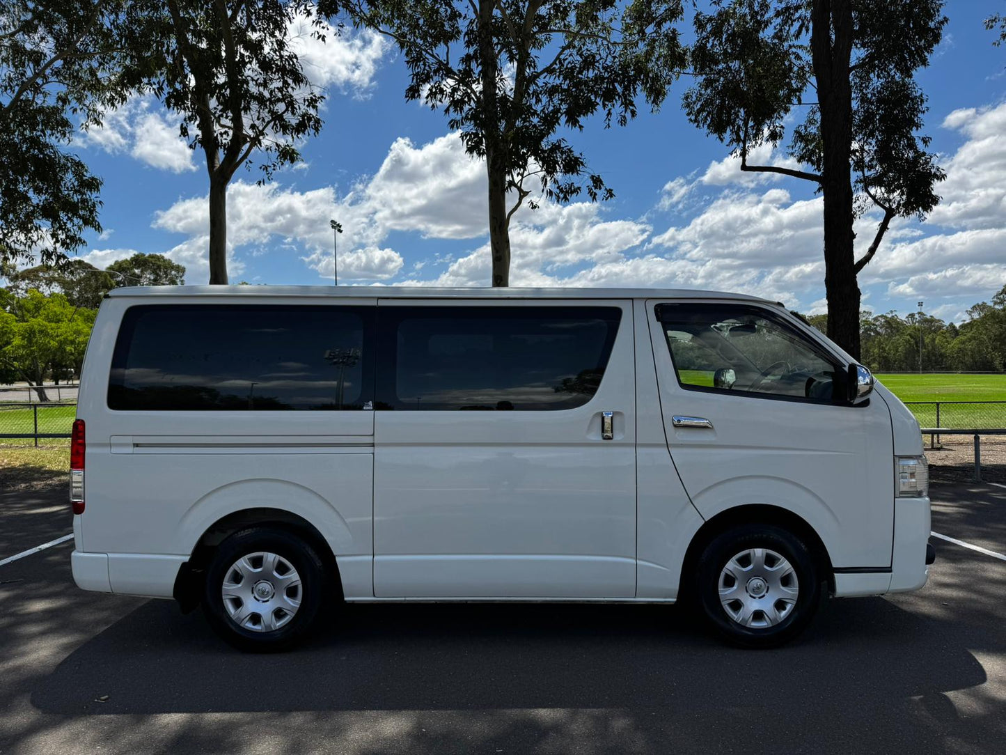 2016 Toyota Hiace GL Pack
