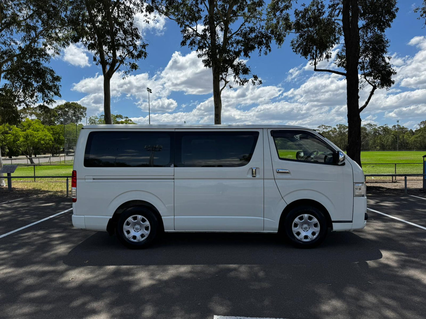 2016 Toyota Hiace GL Pack