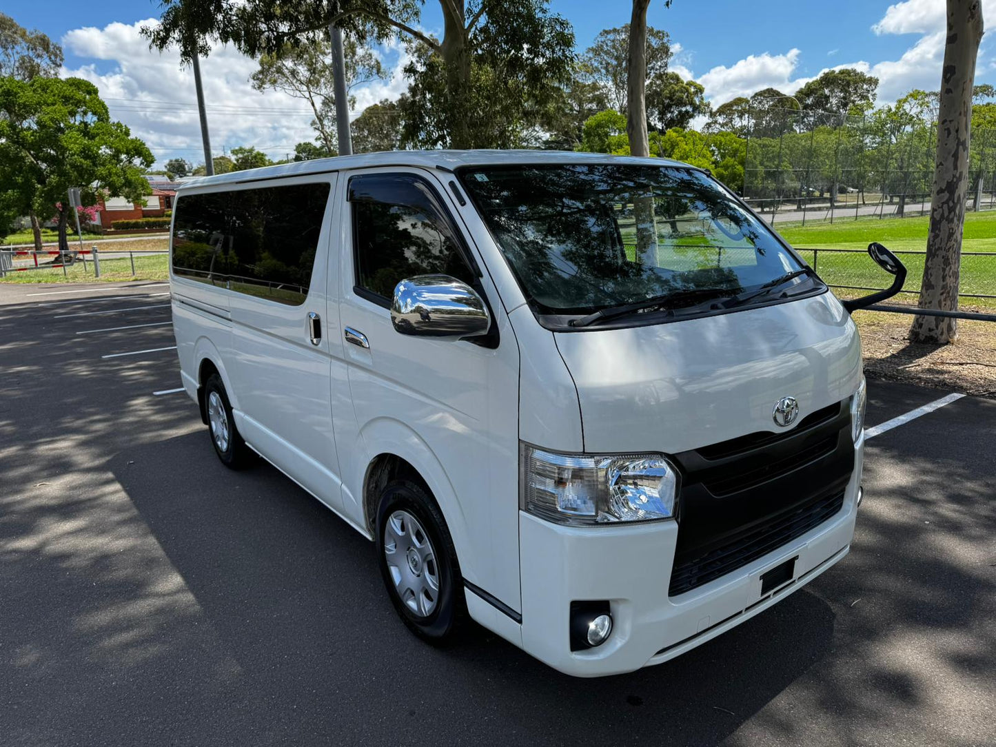 2016 Toyota Hiace GL Pack