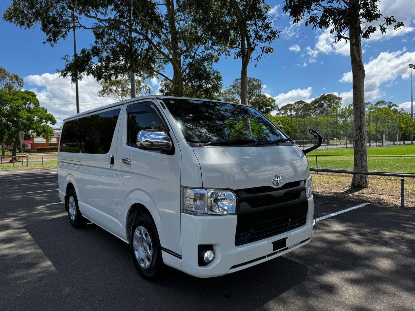 2016 Toyota Hiace GL Pack