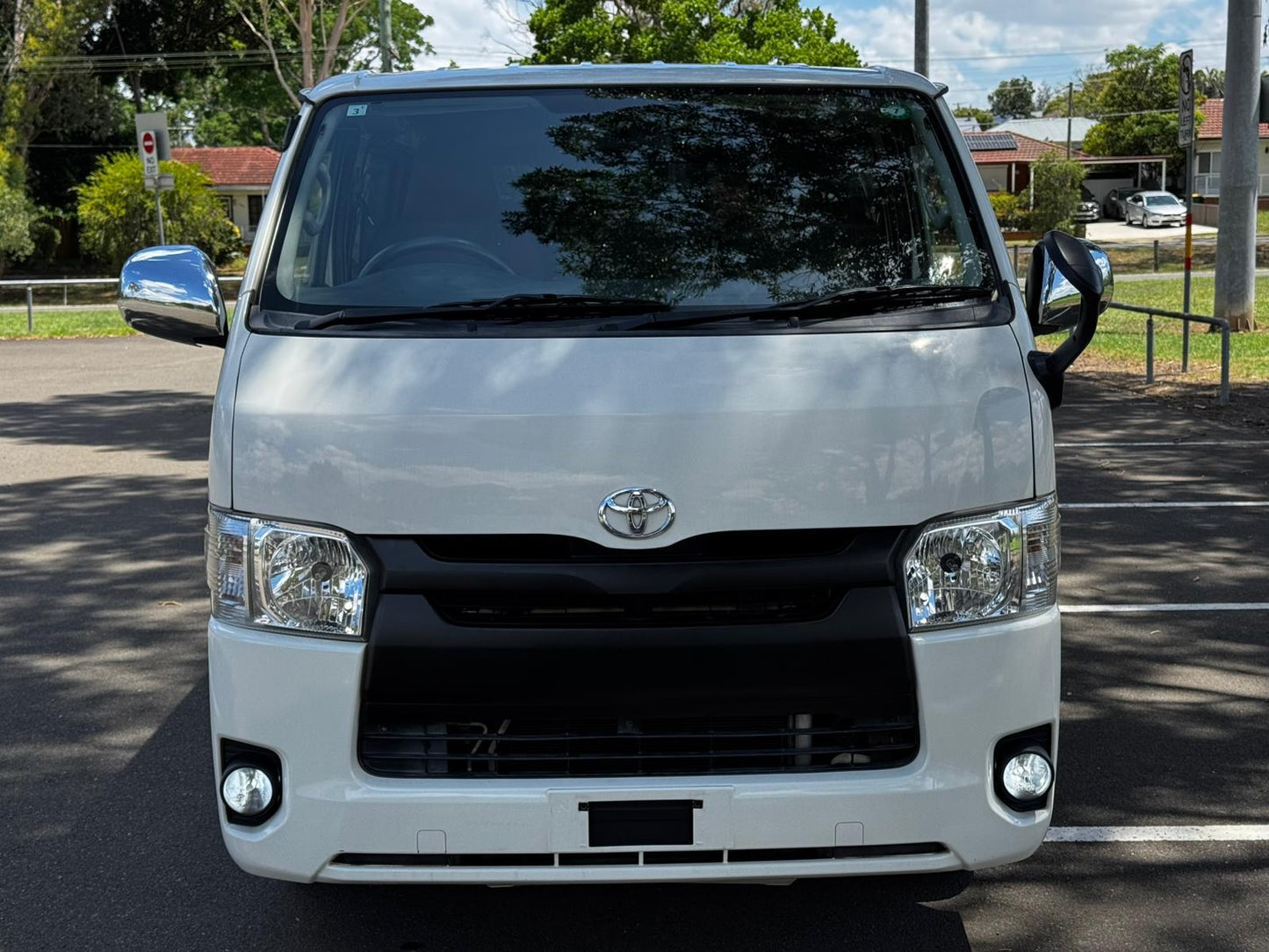 2016 Toyota Hiace GL Pack