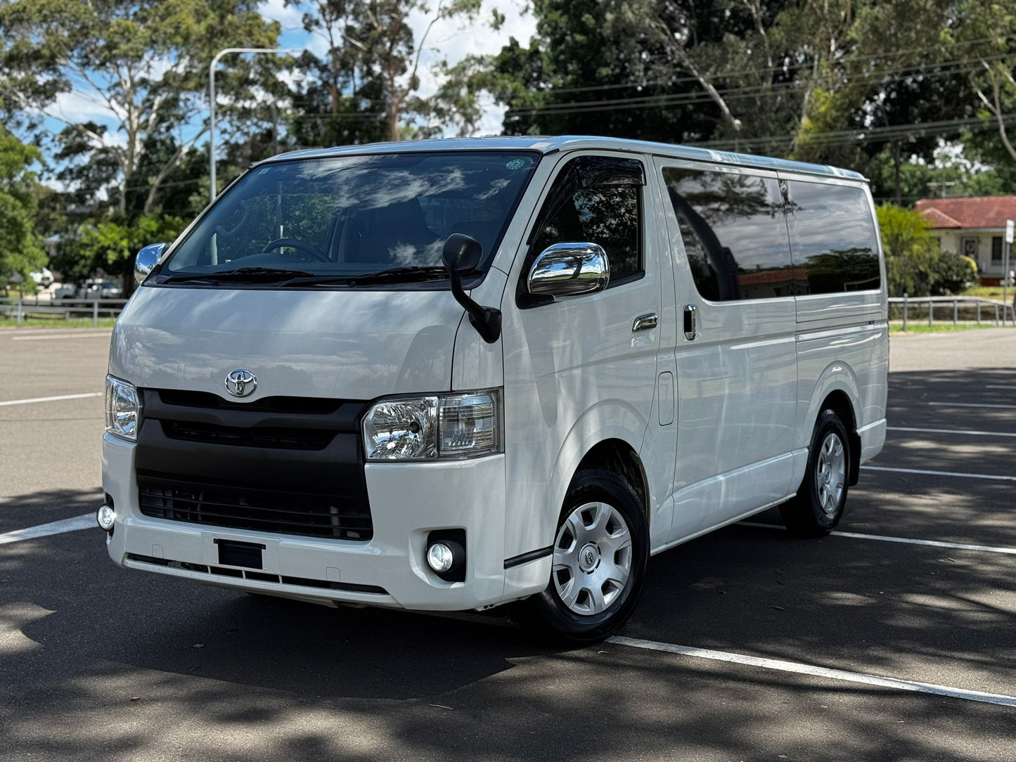 2016 Toyota Hiace GL Pack