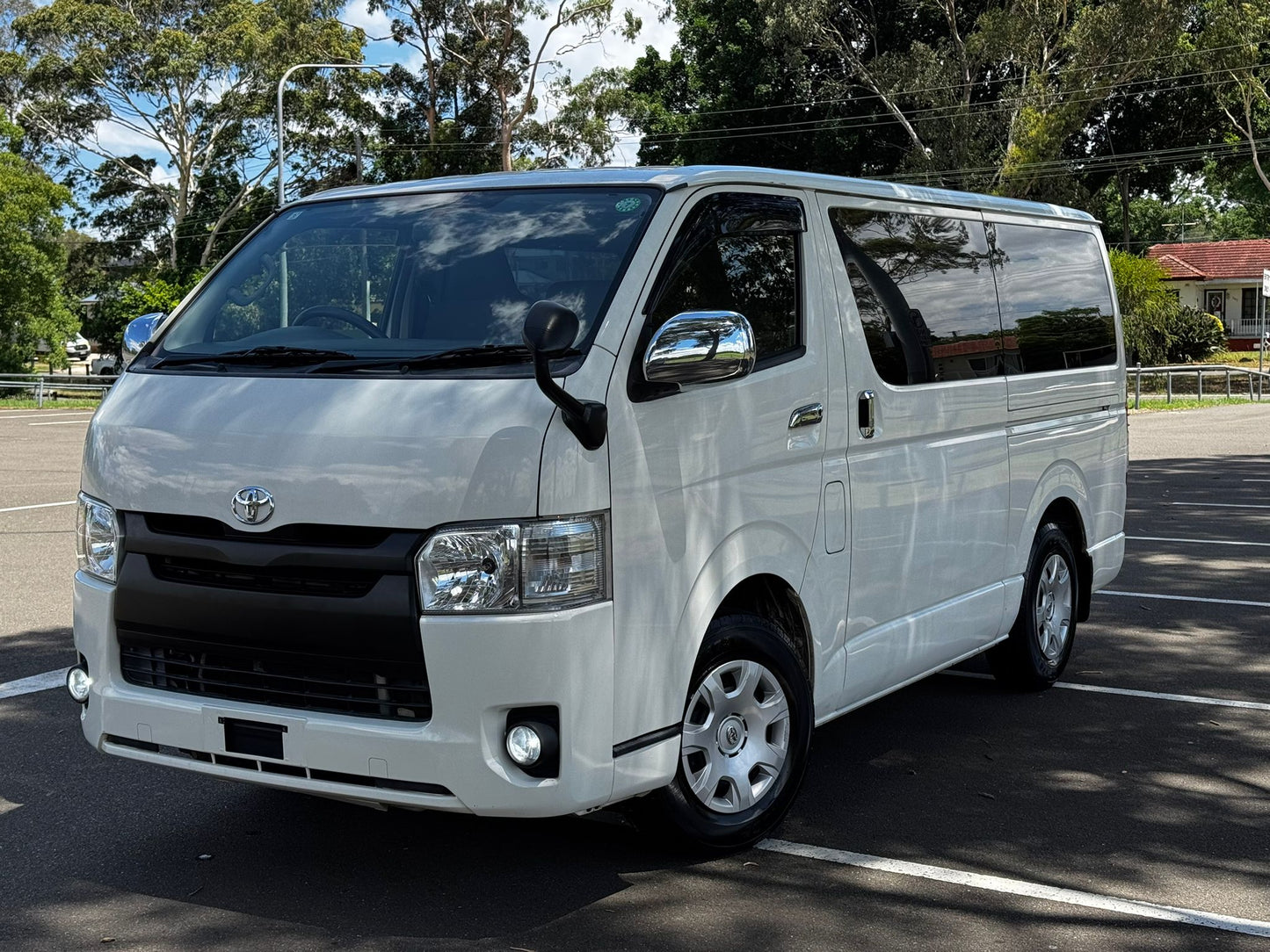 2016 Toyota Hiace GL Pack