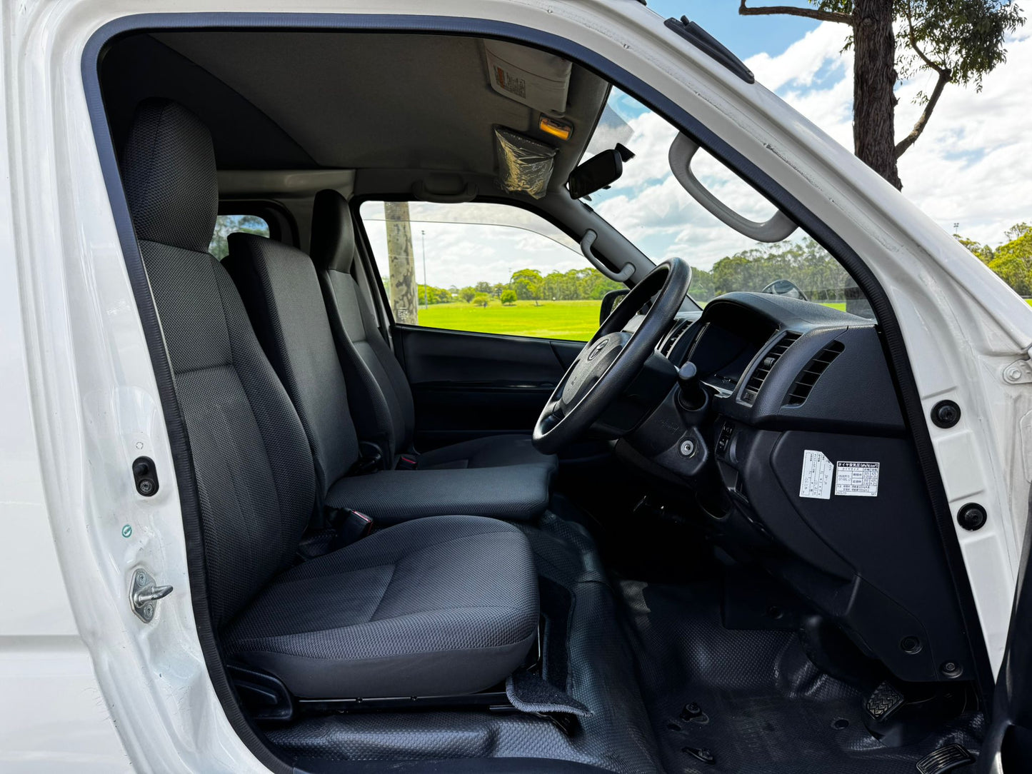 2016 Toyota Hiace GL Pack