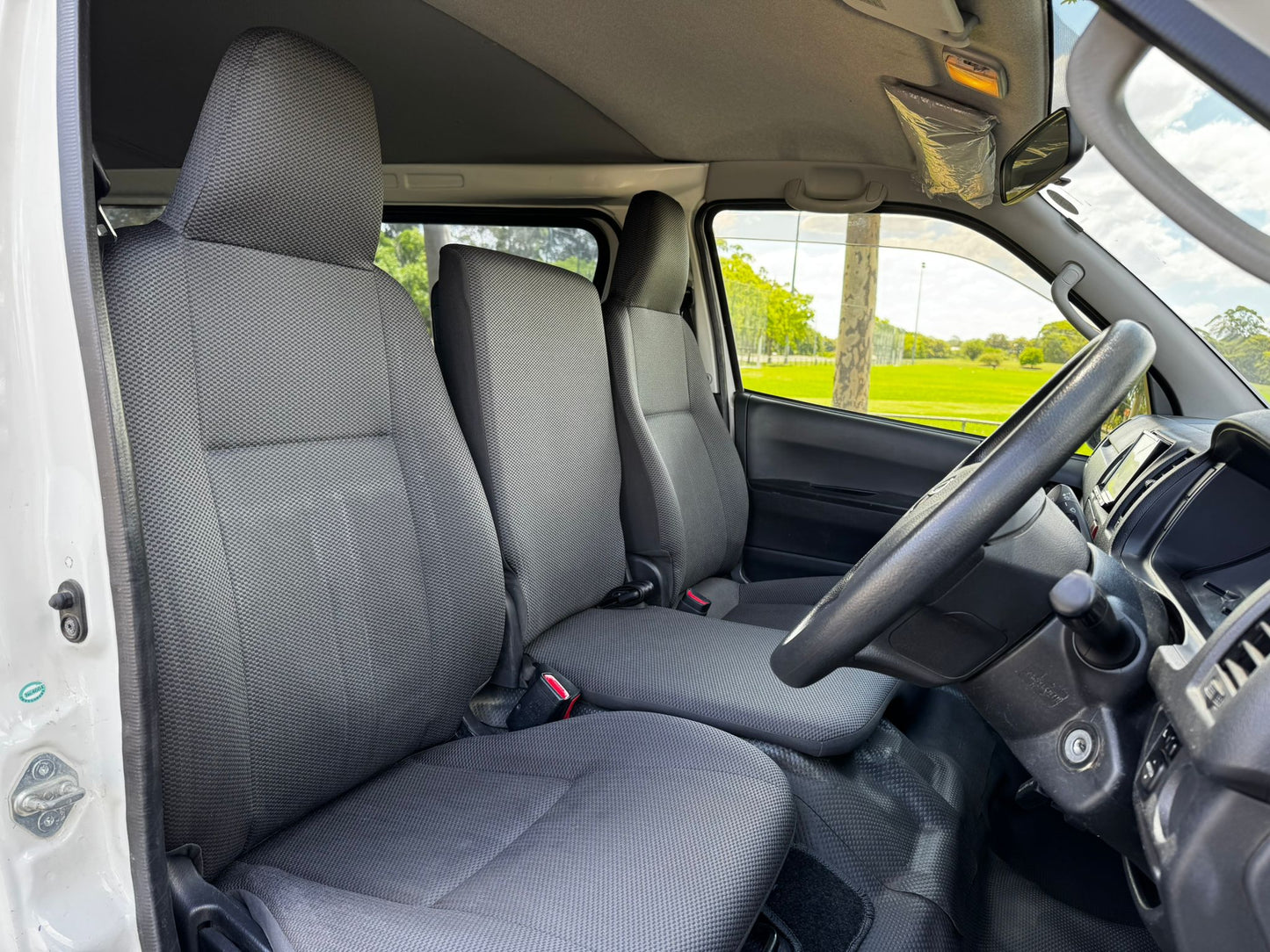 2016 Toyota Hiace GL Pack