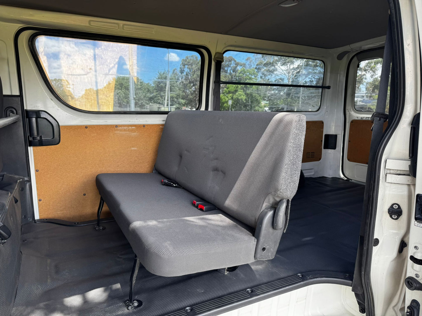 2016 Toyota Hiace GL Pack