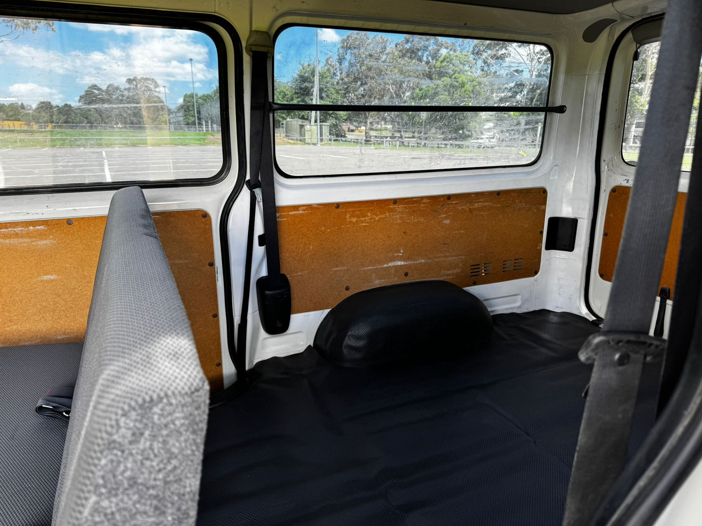 2016 Toyota Hiace GL Pack