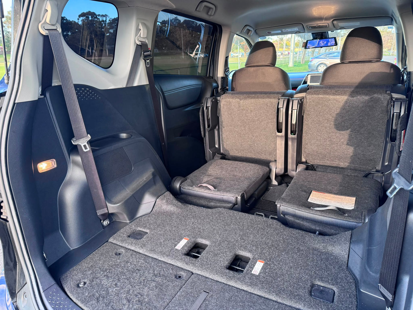 2015 Toyota Sienta Hybrid G Edition