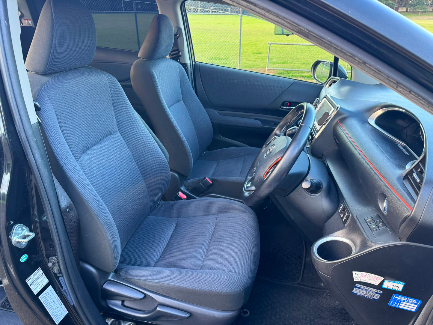 2015 Toyota Sienta Hybrid G Edition