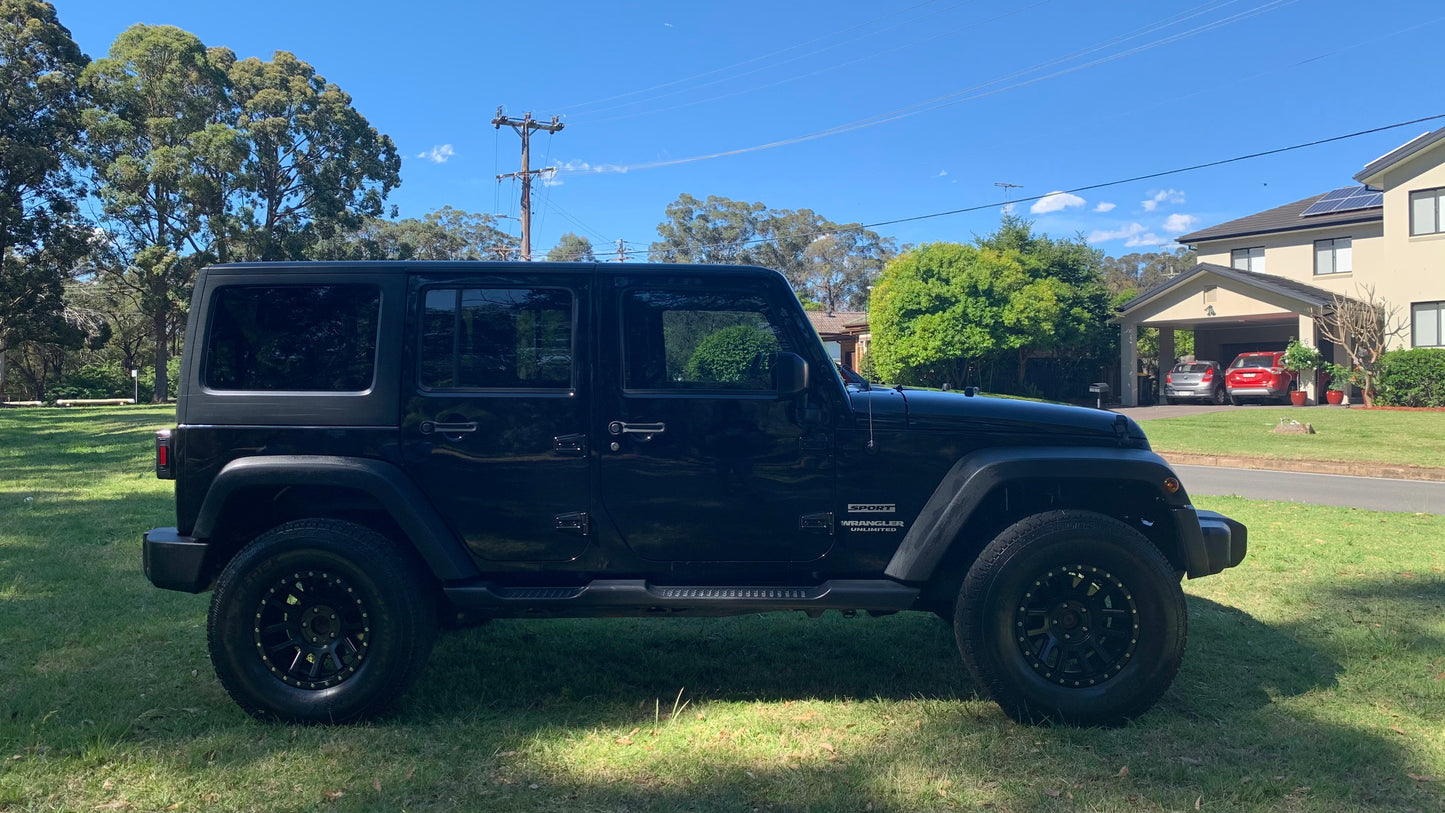 Jeep Wrangler Unlimited Sport (4x4) Diesel