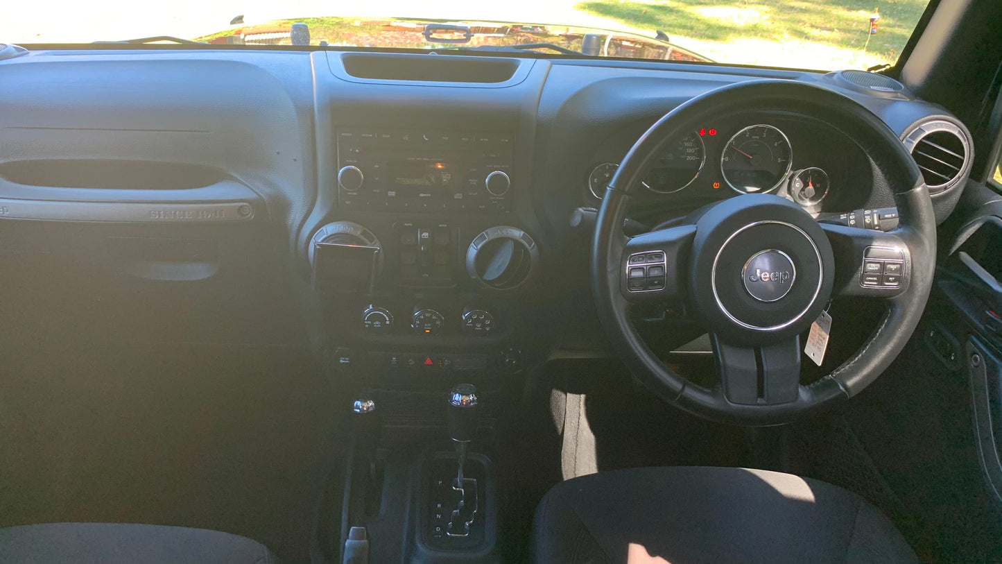 Jeep Wrangler Unlimited Sport (4x4) Diesel