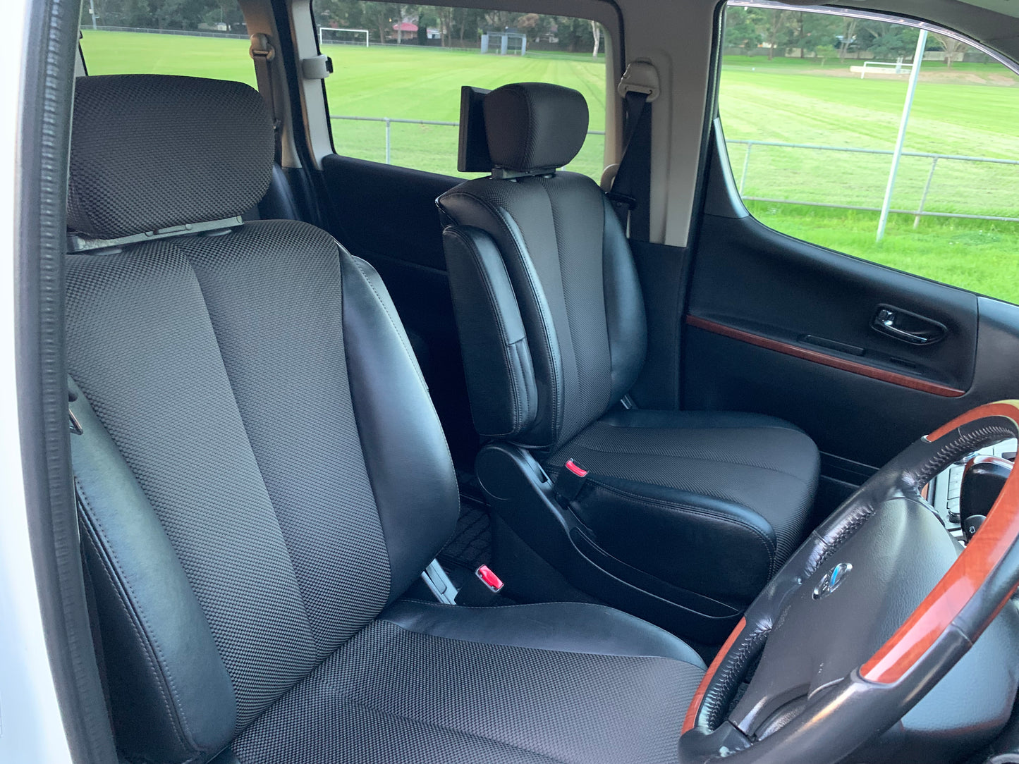 Nissan Elgrand Highway Star