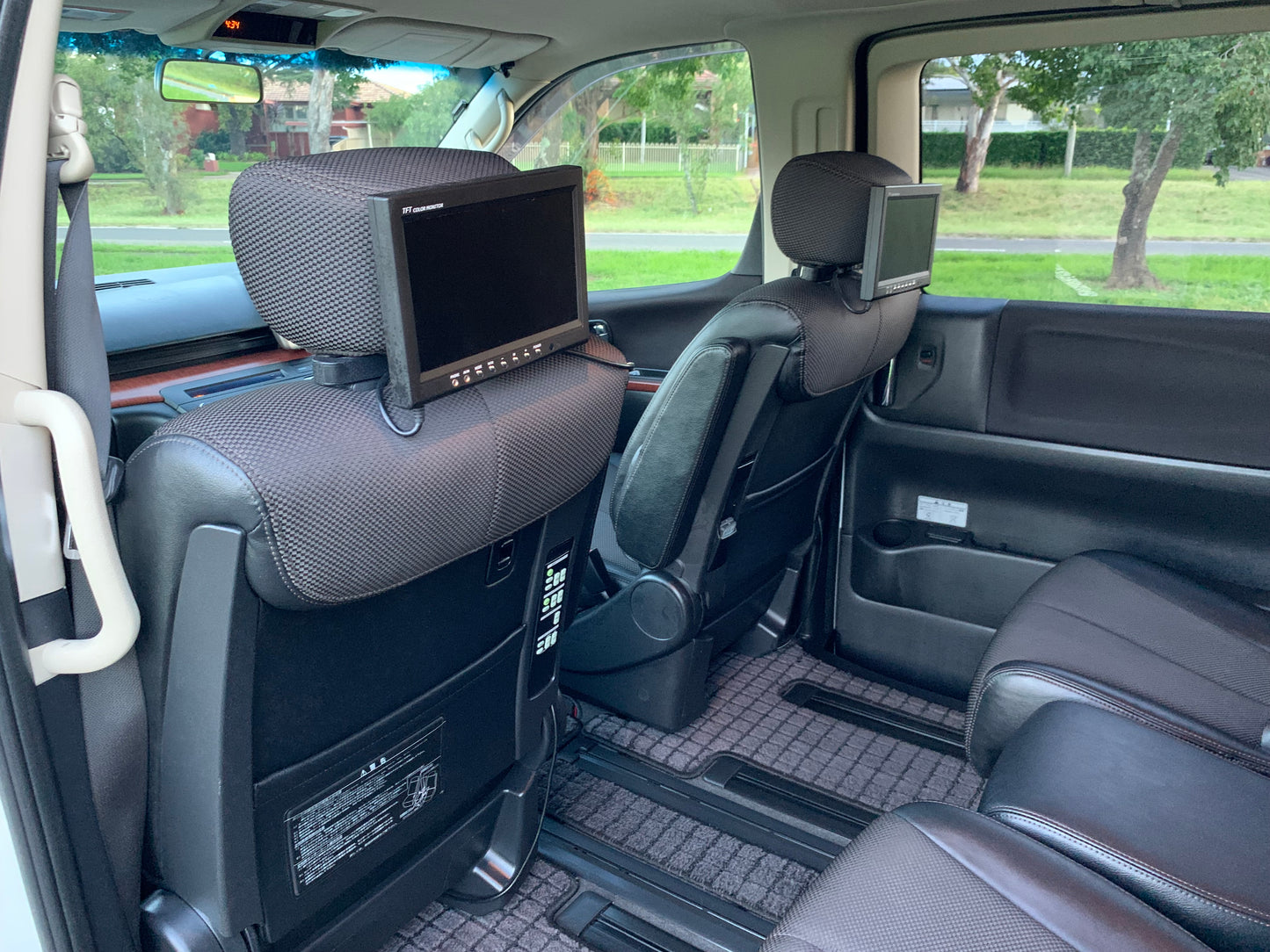 Nissan Elgrand Highway Star
