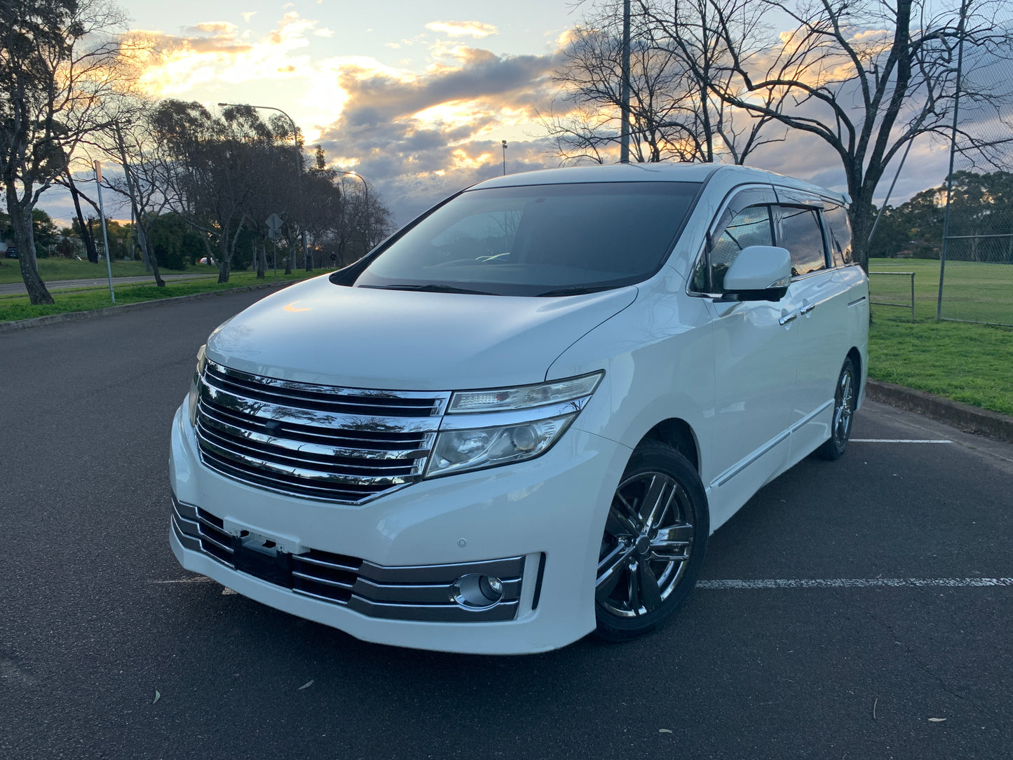 Nissan Elgrand Rider Edition E52