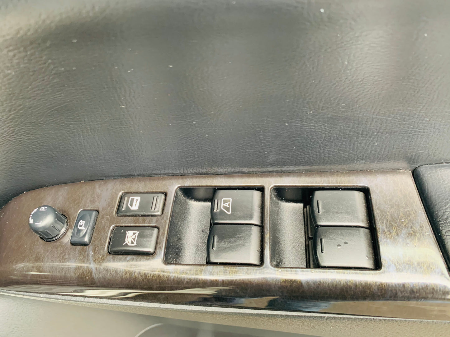 Nissan Elgrand Rider Edition E52