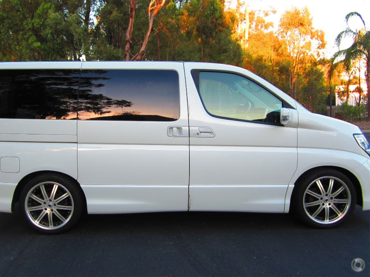 Nissan Elgrand Highway Star