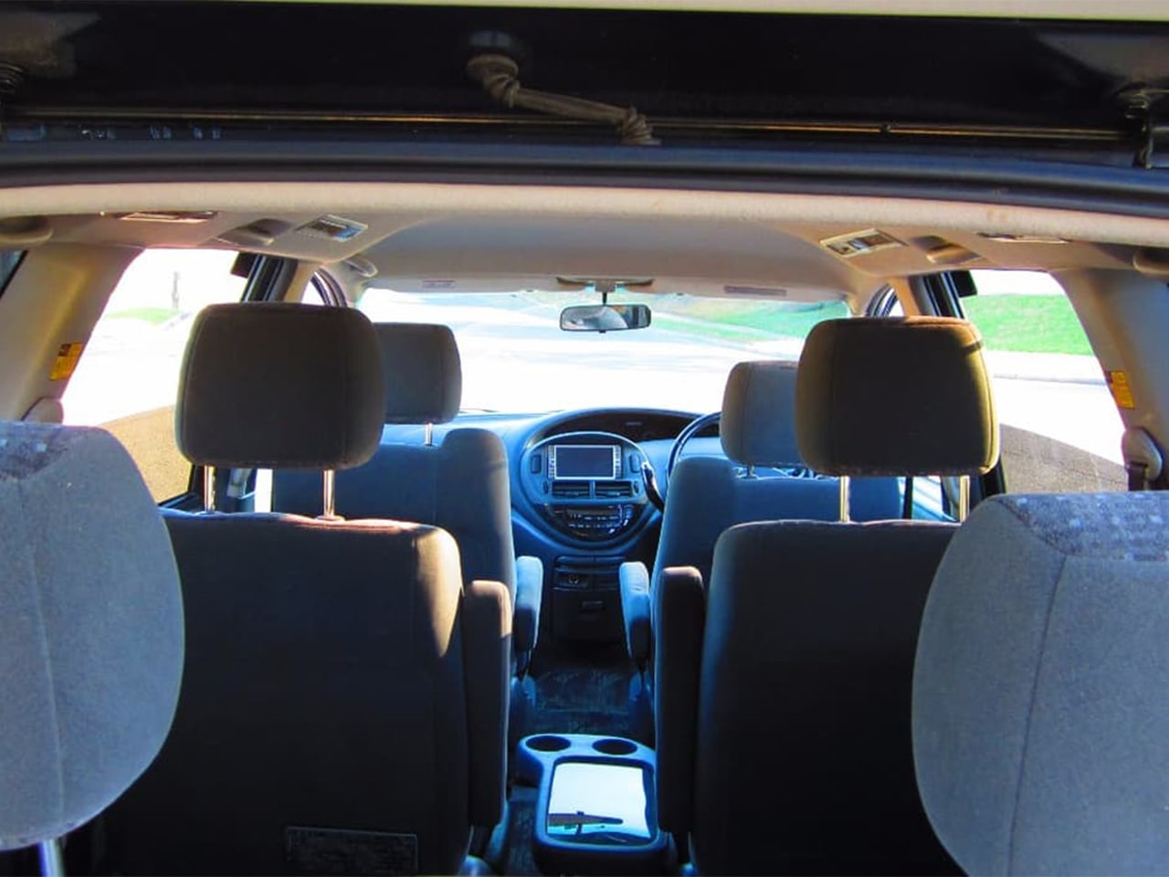 Toyota Estima Aeras (Premium)