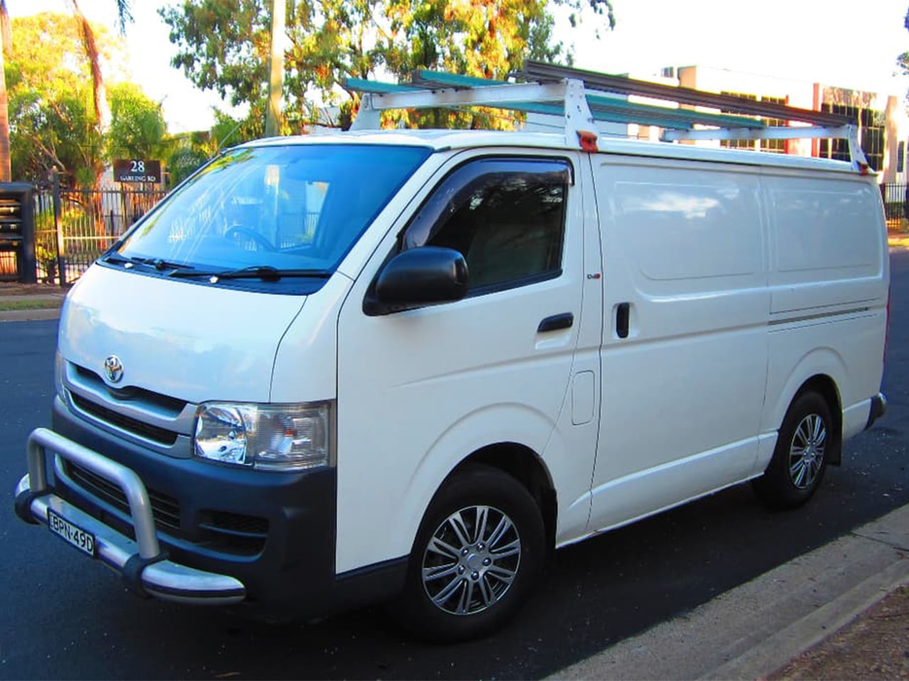 Toyota Hiace LWB MY07