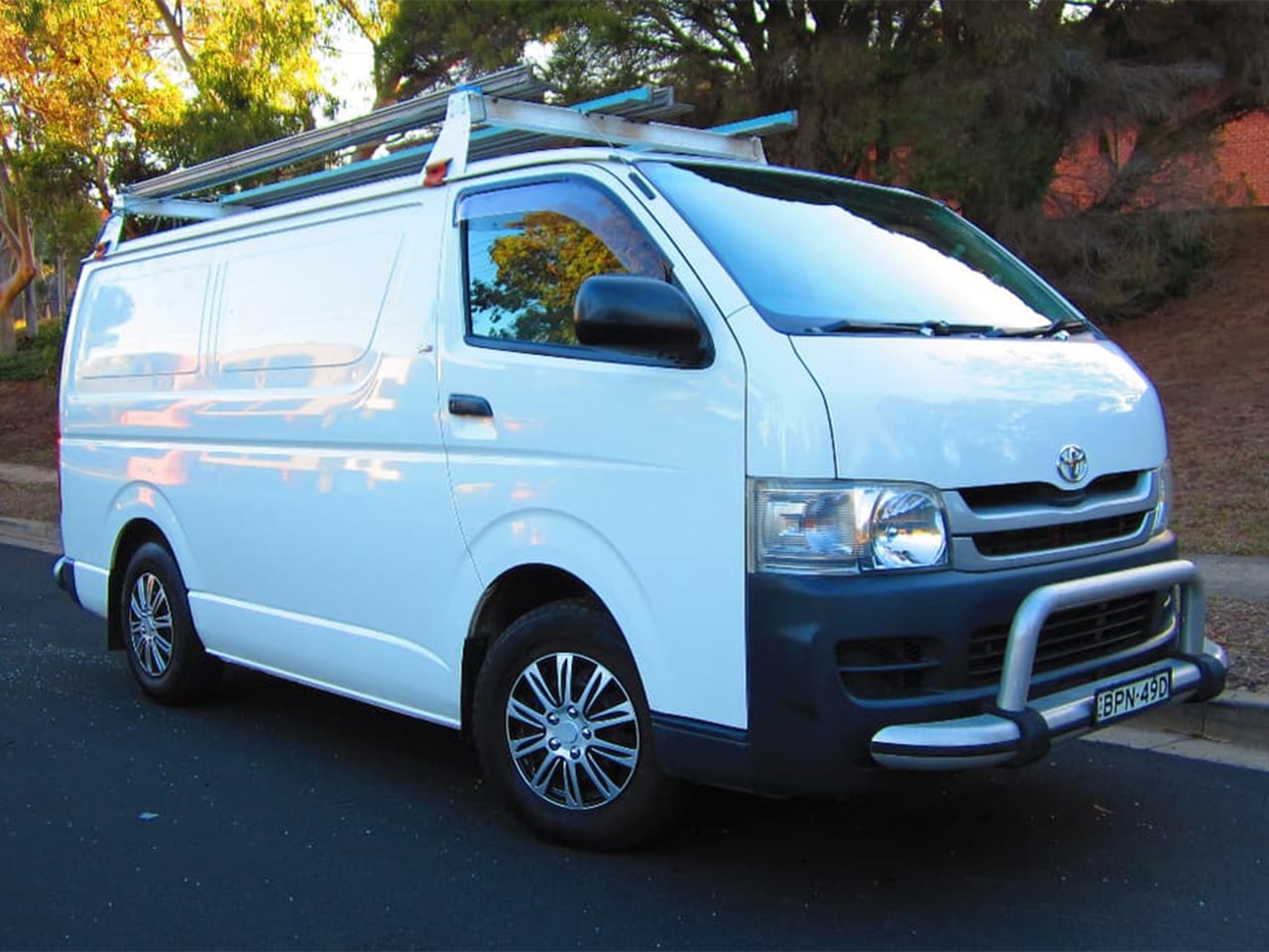 Toyota Hiace LWB MY07