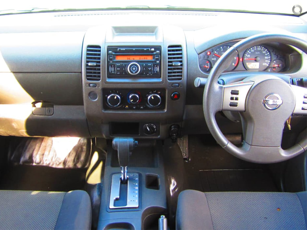 Nissan Navara Dual Cab Ute