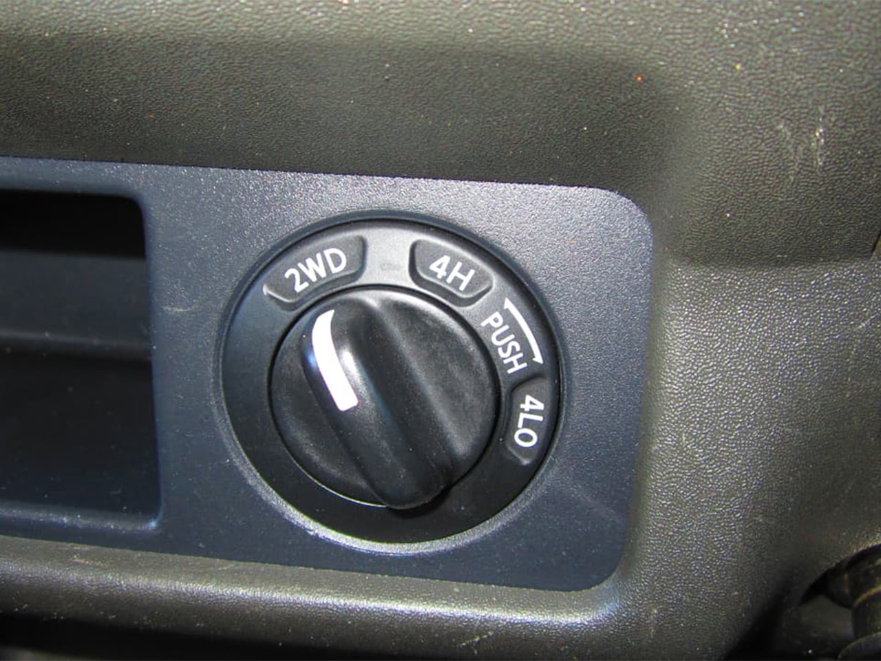 Nissan Navara Dual Cab Ute